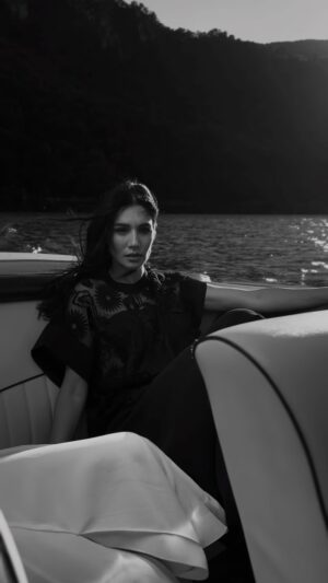 Mariela Garriga Instagram - Sneak peek 🖤
🎥 @dema97dmr