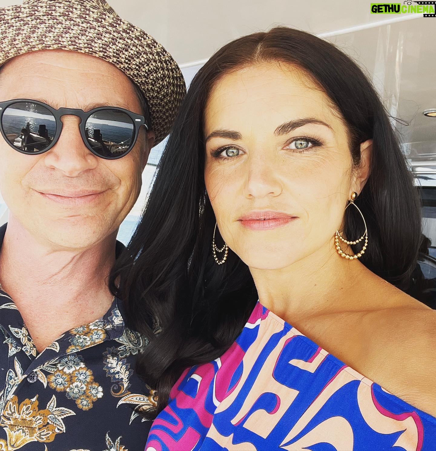 Marika Domińczyk - 5.3K Likes - It’s here!!!💥Whose ready?! @inventinganna @netflix @shondaland Still pinching myself… so full of #gratitude to be apart of this amazing show. Love you #scandalfam @ktqlowes @tomverica @joshmalinasjoshmalina 💕 @juliagarnerofficial you are 🌟🔥💫🙌🏼