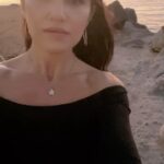 Marika Domińczyk Instagram – ☀️🎬💕👌🏼…
#workingmom 
Up next checkout @inventinganna on @netflix on Friday 2/11/2022 🙌🏼@shondaland #inventinganna #scandalfam 
(This pic not from the shoot 😉)