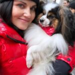 Marika Domińczyk Instagram – New cutie co-star who dis! Are you caught up on #thegirlsonthebus ??? Thursdays @streamonmax 
@scottkfoley also… 👀 its my 6 degrees of 🥓 😂🩷This show is so good 😘