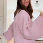 Marilou Instagram – Quand le café crémeux d’après-midi kicks in 🕺🏼 

2 c. à thé de café instantané
1 c. à thé de cassonade 
2 c. à thé d’eau bouillante 

Fouetter pendant 3 minutes, puis verser sur ton lait préféré (vache, avoine, soya, amandes…) avec de la glace. 

Un rêve (si tu n’as jamais essayé) 💛