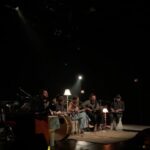 Marilou Instagram – Photo dump de tournée. 

1. Un soundcheck quand ton drummer est photographe
2. Ma chanson préférée de tous les temps 
3. Quand une affiche de dépanneur t’inspire un petit Photoshop de route (😂😂) 
4. Nouveau piano-cadeau 🎹
5. Si la version de moi-même qui a écrit cette chanson en 2020, le cœur en décomposition, pouvait voir ça… 
6. La bienveillance incarnée 
7. Comme la numéro un 

🤍