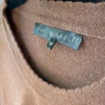 Mariloup Wolfe Instagram - C’est le cyber Monday 🤑 @bsf.ca vous offre de 30 % à 50 % de rabais sur TOUTE ma collection aujourd’hui seulement. J’en profite pour vous montrer mes looks coups de cœur de la saison. Dépêchez-vous d’en profiter au www.bsf.ca