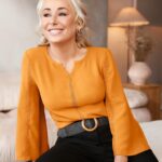 Mariloup Wolfe Instagram – EN EXCLUSIVITÉ et en ligne seulement, profitez de 10 % DE RABAIS sur ma collection en collaboration avec BSF dès maintenant ! 🤩

Rendez-vous sur www.bsf.ca. 😍

@bsf.ca