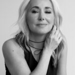 Mariloup Wolfe Instagram - Et maintenant quelques noir et blanc dans l’œil de la caméra de @mariphotographe 🖤 Pour le @7joursmagazine Coiffure: Romain Le Moellic @romainlemoellic Maquillage: Jean-François Casselman-Dupont @jeanfrancoiscd Styliste: Mylène Dufresne @mylenestyliste @huguesbergevin