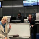 Mariloup Wolfe Instagram – J’adore voyager!
Et cette année, Le Grand Move en Amérique m’a permis de voyager tout plein partout en Amérique.

Pour aller rencontrer nos familles québécoises qui ont fait Le Grand Move, mon équipe et moi avons eu le privilège de voyager aux 4 coins de l’Amérique avec notre super partenaire Air Canada.

Avec nos nombreuses valises, on s’est rendus dans l’Ouest canadien, en Californie, en Floride, au Mexique, au Nicaragua et au Costa Rica. 
Ça m’a touché de voir que les Québécois sont toujours fiers de leurs racines, de leur langue, même lorsqu’ils vivent leur vie rêvée ailleurs dans le monde.

Un immense merci à la grande famille Air Canada qui a rendu tous ces déplacements simples, agréables et efficaces.

J’ai déjà hâte au prochain voyage avec Air Canada!

@aircanada @canalvie @legrand move
#Unairdecheznous #AirCanada #LeGrandMove