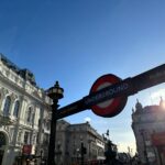 Mariloup Wolfe Instagram – Ahhhhh Londres!!!! Que j’aime cette ville! J’y avais passé 2 mois à mes 19 ans, quel bonheur que de la redécouvrir des années plus tard, et avec mon fils Miro en plus! 💙