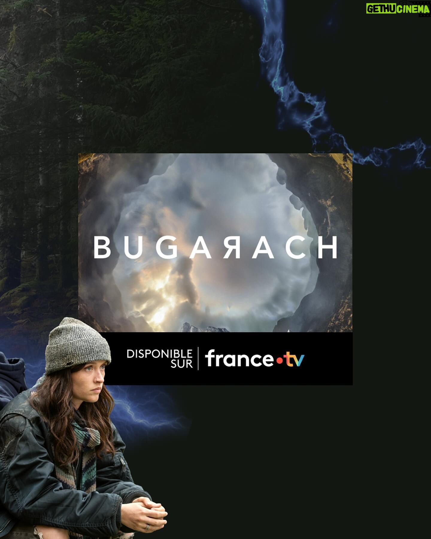 Marilyn Lima - 1.4K Likes - Des mondes parallèles, des actrices de SKAM et une problématique écologique… on vous présente la nouvelle série à ne pas rater : Bugarach ! 🔥
👉 "Bugarach" est disponible gratuitement et en intégralité sur france.tv.
L’histoire : Alors qu’Émilie enquête sur la disparition de son père, elle découvre un portail ouvrant sur des mondes parallèles…
@lulacotton @lisadocouto @lindahardy_officiel @jeremybanster @matthieucarle @gaspard.meier