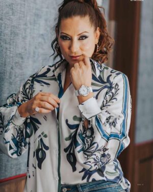 Marina Heredia Instagram - Esta semana tuve la suerte de aparecer en la revista M.MU ‘The luxury Magazine of Andalucia’ os paso enlace para que podáis verla….. fijaros en la camisa… espectacular….. de #antoniogutierrez

https://lujoandalucia.com

Localización: Seda Club Hotel - @sedaclubhotel
Joyas: 	Miguel Muñoz - @miguelmunozjoyeros
Montblanc Granada - @montblancgranada
Estilismo: V.O. Versión Original - @v.o.granada
Peluquería & Maquillaje: 
Artemisa Artemisa Make-up School - @artemisalicia
@evelyn_makeupglam 
Fotografía: Iuliana Dragoi - @iuliana_dragoi_fotografia