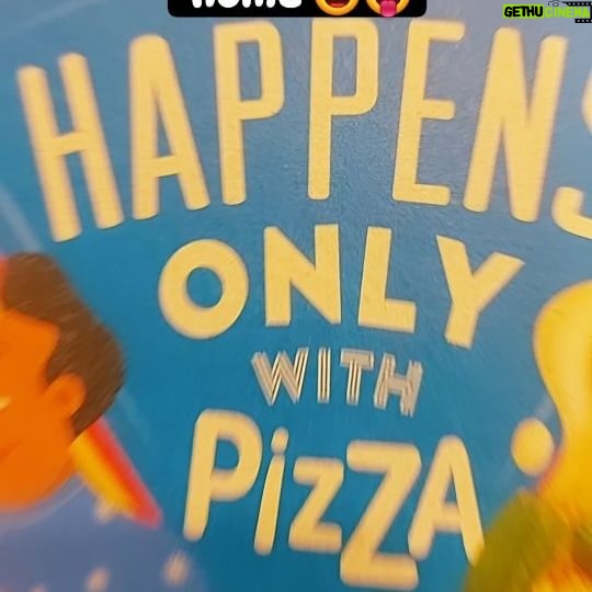 Marina Abraham Instagram - Sorry babe this pizza is only mine 😝 @rohitsahniofficial 🤣 #pizza #homealone #funtime #italianfood #jawan #movies