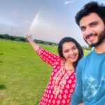Marina Abraham Instagram – Rainbow Vibes 🌈  Selfie Smiles 😊

#selfie #rainbow #couplegoals #picoftheday