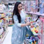 Marina Abraham Instagram - You know how difficult it is to manage this kid @rohitsahniofficial 😥 Tag that kid 🤣 #reelsinstagram #trendingreels #husbandandwife #couplegoals #marriedlife #indiancouple #couplereels #trend (Comedy reels, Couple reels, funny reels, couple videos, married life, trending reels, couple goals )