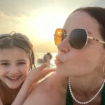 Marina Aleksandrova Instagram - Мама -самая тяжелая работа в Мире, но самая приятная! Эти каникулы только мои, не без сложностей, конечно, но с открытиями… А отель @coracoramaldives помогал мне быть прилежной мамой, расскажу несколько секретов: здесь есть спа и я могла сбежать на массаж, мои нервы были в полном порядке, система «всё включено» и я не мучилась, кто и что будет есть, мы попробовали все виды мороженого, если быть честной, но и все бургеры и пиццы, ладно, и экзотические фрукты и «плавающий завтрак», похудеть нам вряд ли удастся, но мы много плавали, здесь необыкновенный подводный мир, мы изведали дно морское и встретились с акулой-посмотрели страху в глаза, правда, мы уже были на берегу. Еще велосипеды, настольный футбол, теннис, бильярд добавили дух соревнования в наши каникулы! Теперь в нашем семейном путеводители есть новая точка - Мальдивы! А вы пишите путеводители для будущих внуков? ))) Спасибо, @coracoramaldives ! #нашфевраль #фотоальбомдлявнуков #maldives