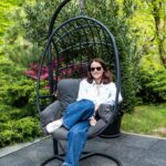 Marina Aleksandrova Instagram - Со школы есть ощущение, что именно летом будет всё самое радостное, скопление жужжащих планов и желание бурлящих поступков… с разбега в море, без повода посиделки до утра, катания на тарзанке, земляника в ладошке, и доносящийся смех и запах шашлыка со всех участков! На старт, внимание… ЛЕТО, здравствуй!!! Погода диктует, оно пришло! 📸 @mashersochi