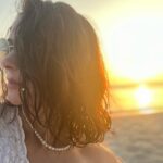 Marina Aleksandrova Instagram - *** Если будет совсем грустно, я зажмурю глаза, закрою уши и услышу шум волн, ветер запутает мои волосы, песок подарит легкую колкость ногам, вокруг будет детский смех, а внутри меня будет океан, думаю, что Индийский, он самый теплый… #Maldives