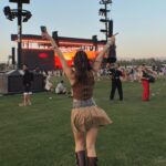 Marina Bastarache Instagram – COACHELLA DAY 1 🤠 the girls are girling!
Outfit details
– boots @revolve
– skirt @HM
– belt @revolve
– top @ssense
– bag @re.tyche