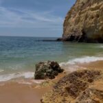 Marina Bastarache Instagram – La mer. Les vacances. Le Portugal.

Pour tous ceux qui le demandent, je vais vous faire un recap. Où manger, où dormir, quoi voir au Portugal.
Dès que je reviens de vacances je vous partage tout 🦋

Ps. Oui oui c’est un tout nouveau @nana.the.brand qui arrive à la fin du mois en ligne! 30 mai, mark your calendars!