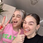 Marina Bastarache Instagram – Life lately

1-2 white aesthetic on my mind 🤍 @nana.the.brand
3 être solidement malade pendant 2 semaines à en perdre la voix…
4 animer @competitionbravissimo avec « tout juste » un peu de voix, grâce à des pilules qu’on ne prend pas par la bouche 🥲💊
5-6 lancer ma première collection de chaussure avec @chaussuresyellow et voir ma grosse face dans tous leurs magasins 🥺 *pinch me moment*
7 recevoir mes premières tulipes du printemps thanks to my piccioncino @com_lou 
8 faire un turoriel make-up avec la best @misslala_makeup et flauber ma retraite chez @sephoracanada 💄
9 voir @nana.the.brand dans les magazines et trouver ça doux que des magazines d’ici fassent de la place pour une compagnie d’ici 🤜🏻🤛🏻
10 trouver qu’un café starbucks c’est parfois « trop cher » mais me payer un first class dernière minute parce que « le prix était bon » . Jamais vu une fille aussi pleine de contradictions 😂