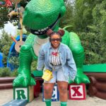 Marina Gregory Instagram – Não é dia de tbt, mas dreams come true. 
14 anos atrás eu realizei um sonho: ir à Disney de Orlando e a minha primeira viagem internacional. E agora pude ter o privilégio de reviver um pouco dessa magia na Disney de Paris com minhas amigas 😍✨ #DisneyParis