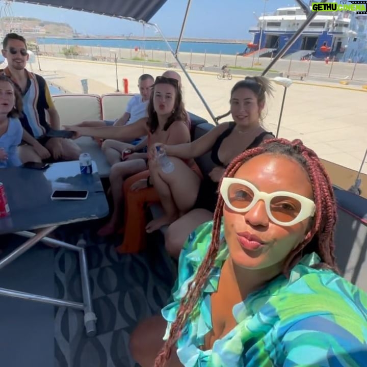 Marina Gregory Instagram - Je suis peut-être en retard, mais ce fut l'une des meilleures expériences de ma vie. ❤️ Posso até estar um pouco atrasada, mas essa foi uma das melhores experiências da minha vida. E eu não poderia deixar de partilhar alguns momentos com vocês. Te amo @ma8rie ❤️ #MarieWeekend