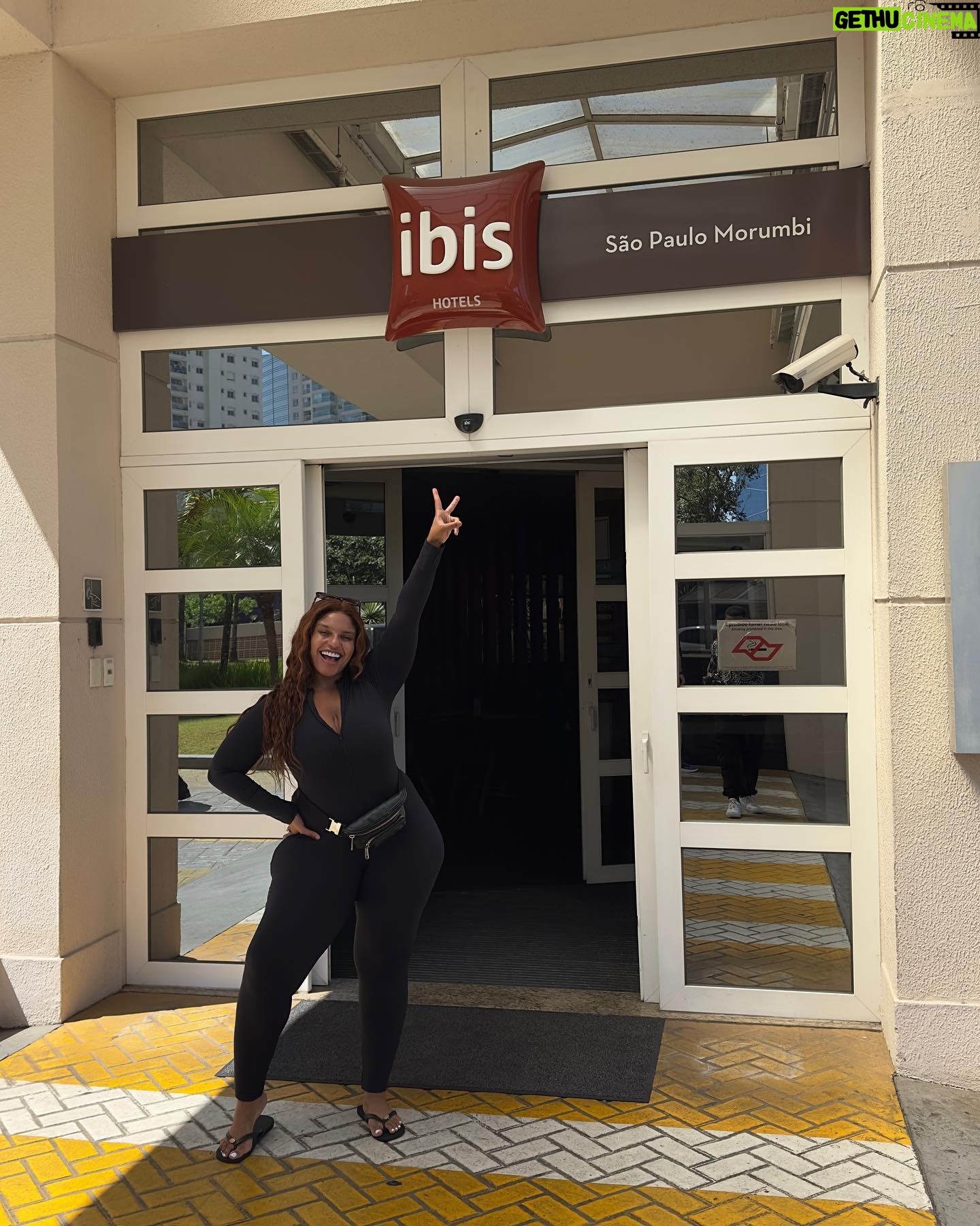 Marina Gregory Instagram - Festival vibes é isso! E o @ibis.br me proporcionou a melhor experiência musical no The Town. Música, diversão e estada descomplicada. E ainda curtimos muito no stand que estava incrível! Como faz pra voltar??? Foi tudooo! 🎶🏨 #ibisnoTheTown #AMusicaFazCheckinAqui #TheTownFestival