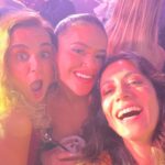Marina Person Instagram - Quem diria que um dia eu ia trabalhar com aquela menina que tanto me fazia rir com sua espontaneidade. É uma alegria filmar com vc , porque a gente sabe que, mesmo quando o dia não tá assim tão favorável, a gente encontra uma Maisa sorrindo e pronta pro que der e vier. Que vc continue sempre assim, iluminando tudo à sua volta, espalhando alegria e conectando o melhor de todo mundo por onde passa❣️ É uma alegria ter vc perto na vida, @maisa Viva você!!🎉🎉🎉🎉
