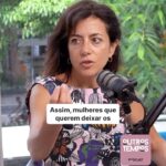 Marina Person Instagram - Se por um lado, as mulheres ganham muito na maturidade, por outro, existe uma cobrança do ponto de vista da estética que define de maneira cruel o que é a beleza e os padrões da sexualidade. Este foi mais um corte da conversa com Marina Person e Gustavo Ziller com a nossa apresentadora Candice Pomi. Para ver o episódio completo acesse os links na bio. Estamos no Spotfy, na Apple Podcast e nas principais plataformas de áudio. Se preferir, assista no nosso canal do YouTube. #maturidadefeminina #marinaperson #os50sãooutros50 #os60sãooutros60 #outrostempospodcast #beyondage