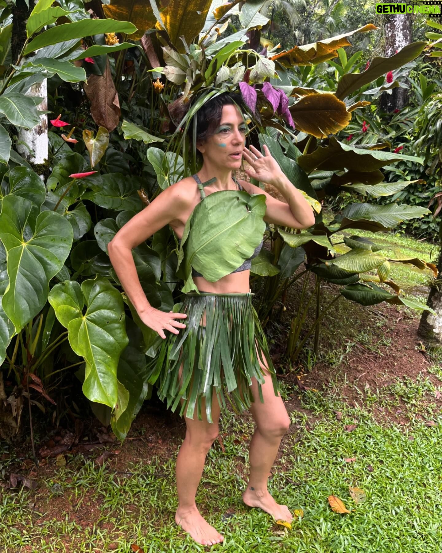 Marina Person Instagram - É difícil explicar certas coisas. Considere uma prep pro Carnaval e pronto🎊