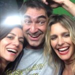 Marina Person Instagram - Eu amo um amigo❤️ Naquele dia em que entrei na sala dele pra passar por uma entrevista de emprego (ele era meu ídolo, e meu coração tava disparado), eu não podia imaginar q mais de 30 anos depois eu teria rodado o mundo com ele. Obrigada por fazer parte da minha vida, Fio! Feliz aniversário🎉🎊✨❤️💜🧡