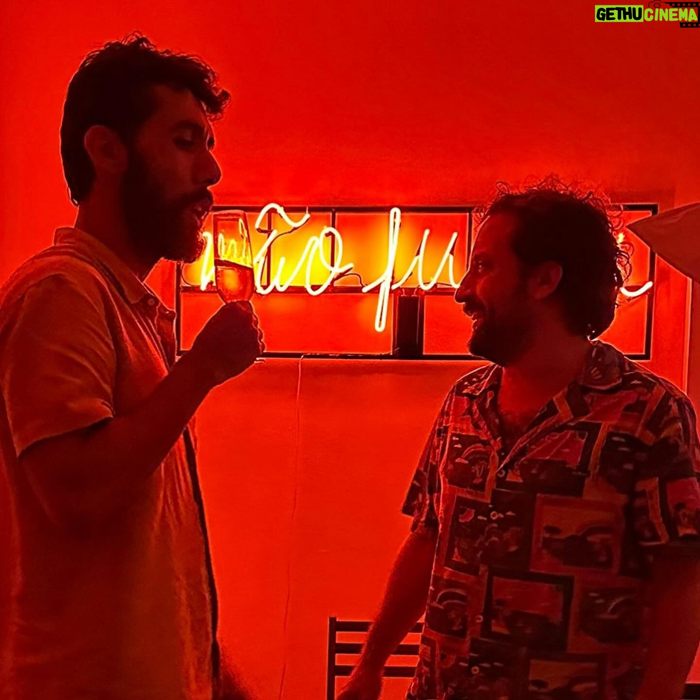 Marina Person Instagram - Retratos de uma noite (deliciosa) de verão por @gustavormoura . (Menos o último vídeo q é de meu 💖 @kallebdaniel )
