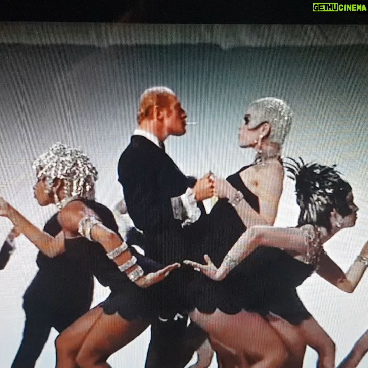 Marina Salas Instagram - Fosse.Genius🕴#inspirational