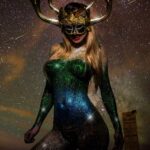Marina Valmont Instagram - Looking like a walking trophy 🏆 @fernello 🎨@alxguzmanphotography @lddigitalpr #bodypaint #glitter #bodyart #artistsoninstagram #art #skinwars #cosplay #fernello #cosplaygirl #nyc #toronto #ibiza #bodyglitter #marinavalmont
