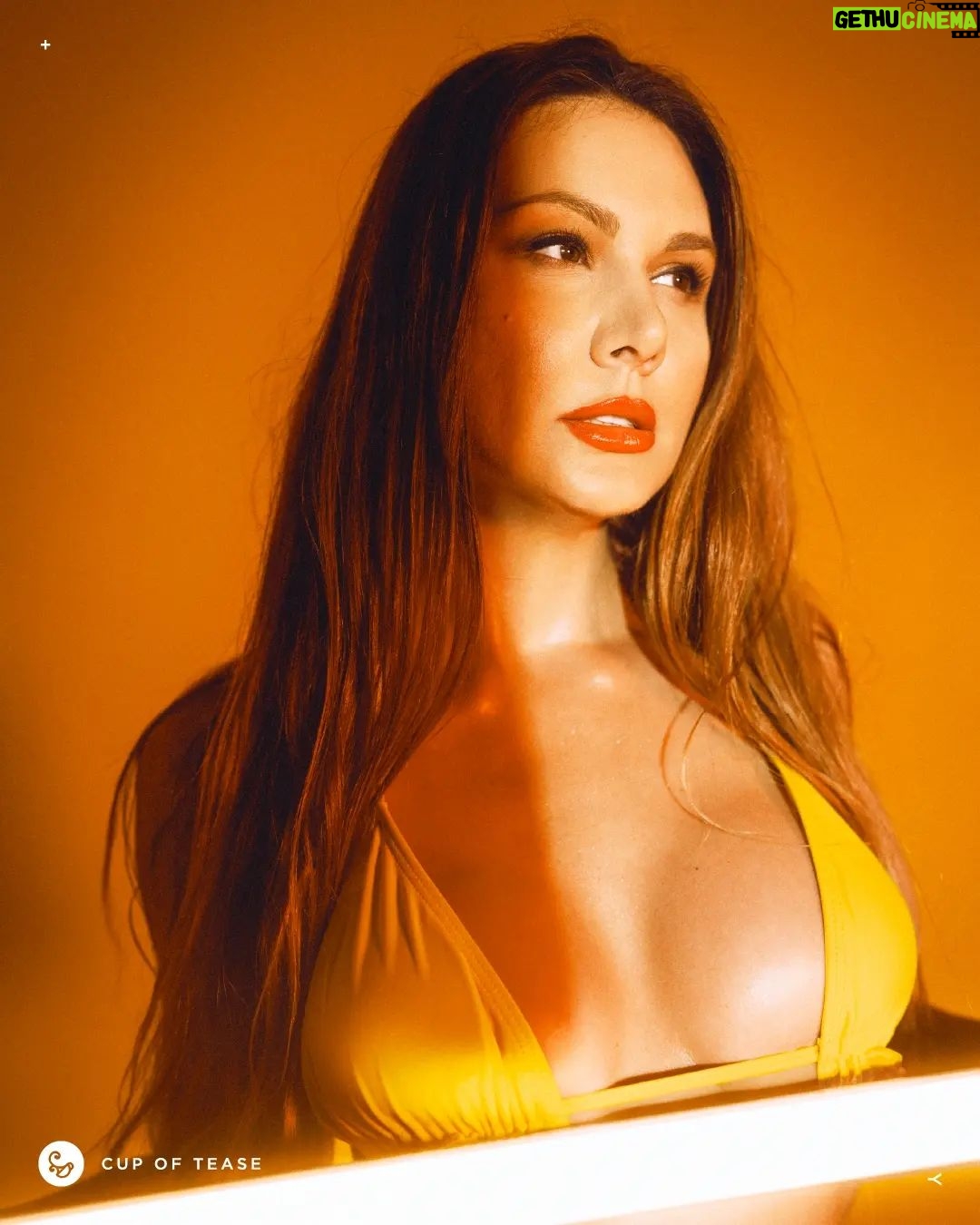 Marina Valmont Instagram MUCHO MANGO TEASE w/ marinavalmont Gethu