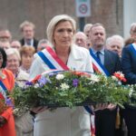 Marine Le Pen Instagram - Le 8 mai 1945, la victoire de la France et des Alliés sur l’Allemagne nazie marquait la fin des combats et de la Seconde Guerre mondiale en Europe. Aujourd’hui, nous rendons hommage à tous ceux qui sont morts pour la Patrie et pour que la France reste une nation libre.