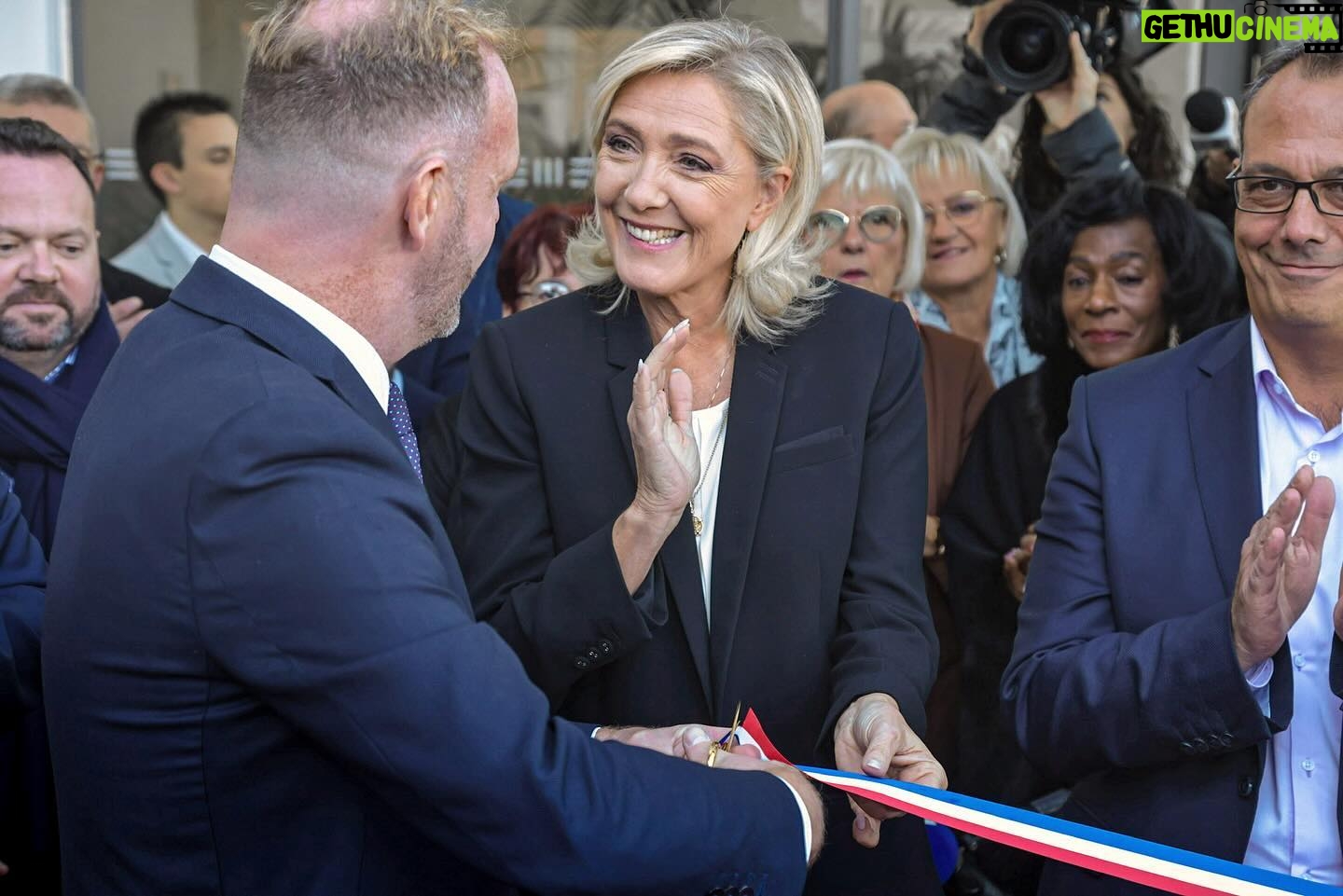 Marine Le Pen Instagram - Marine Le Pen inaugurait le dimanche 15 octobre la salle de l'Abbaye à Hénin-Beaumont, construite après l'incendie de la salle Léo Lagrange. À cette occasion, elle a prononcé un discours sur les récents attentats perpétrés à Arras et en Israël.