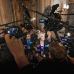 Marine Le Pen Instagram - Grâce aux députés @rassemblementnational_fr la loi immigration de Darmanin a été rejetée ! Nous refusons cette loi immigrationniste, dont les rares avancées ont été détricotées par l’alliance Macronie-NUPES. Le Gouvernement doit revoir sa copie s’il veut être crédible en matière d’immigration.