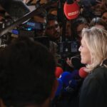 Marine Le Pen Instagram - Grâce aux députés @rassemblementnational_fr la loi immigration de Darmanin a été rejetée ! Nous refusons cette loi immigrationniste, dont les rares avancées ont été détricotées par l’alliance Macronie-NUPES. Le Gouvernement doit revoir sa copie s’il veut être crédible en matière d’immigration.