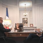 Marine Le Pen Instagram - Nos maires @rassemblementnational_fr sont un atout précieux : leur expérience du terrain est un réel vivier d’idées que nous traduisons à l’Assemblée nationale. À ce titre, @marine_lepen recevait @louis_aliot , maire de Perpignan pour évoquer les problèmes d’insécurité qui touchent les communes.