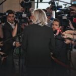Marine Le Pen Instagram - « Je ne veux pas faire l'union nationale avec la France insoumise et ses alliés, avec ceux qui considèrent que le Hamas n’est pas un mouvement terroriste et qui minimisent les attentats terroristes que subit Israël. » @marine_lepen