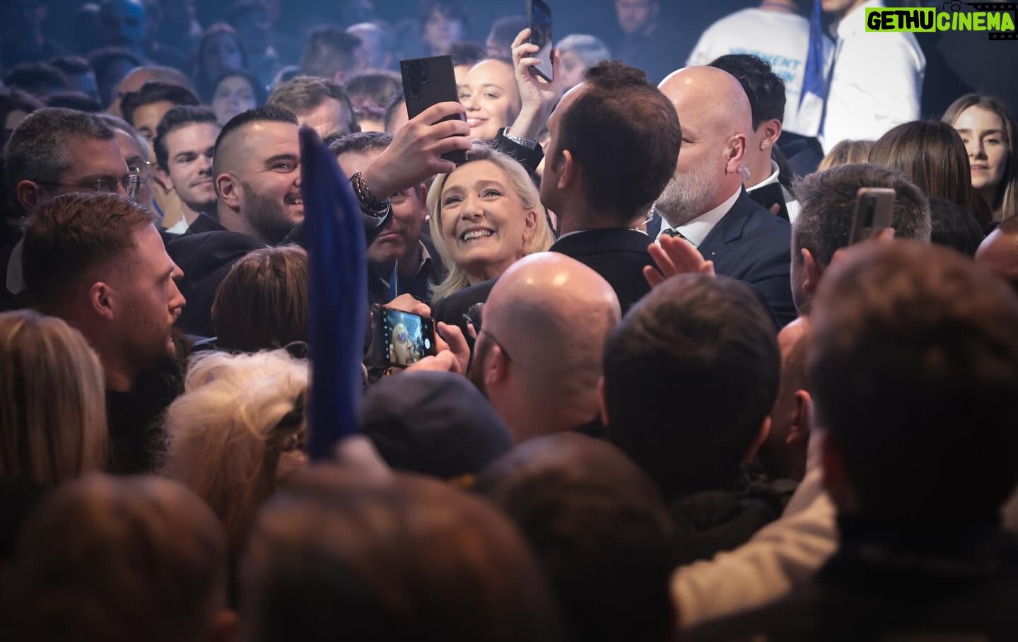 Marine Le Pen Instagram - Merci Jordan, merci Marseille, merci à tous ! 🫶🏻