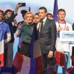 Marine Le Pen Instagram - Tenez bon, on arrive ! 🇫🇷