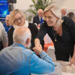 Marine Le Pen Instagram - Être en ce 11 novembre auprès de nos aînés, auprès de ceux qui s’engagent dans les associations patriotiques d’Hénin-Beaumont est chaque année un plaisir pour moi. Un très beau moment de partage et de convivialité !