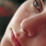Marion Séclin Instagram - ☄️💥Règles douloureuses, la comédie musicale, bientôt disponible !  Merci à @naturactive.fr_officiel sponsor des règles douloureuses de m’avoir permis d’écrire ce spectacle musical, avec des chorégraphies de Kamel Ouali. 🍃 C’est un produit 100% naturel et certifié bio, parfait pour soulager les règles douloureuses (je parle du complément alimentaire, pas de Kamel, hein !) ✨Je te parle de ce produit car il fonctionne sur mes proches et sur moi. Mais il ne faut pas oublier que nous sommes toutes et tous différent.e.s ! Donc c’est à toi de tester et d’adopter ce qui te convient #naturactips #Naturactive #collab