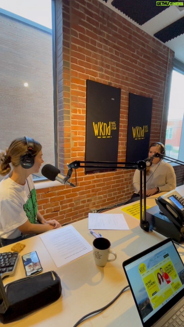 Maripier Morin Instagram - La crise environnementale à des impacts insoupçonnés sur notre santé. J’en parle avec la Dr. @claudel.desr 🌍 @meresaufront #porte-voix - @maripiermorin #climat #environment #changementclimatique