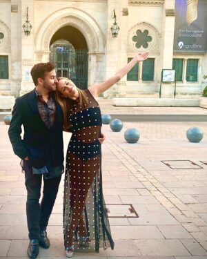 Maripier Morin Instagram - Pour moi, la photo 10 représente l’entièreté de mon voyage. Ceux qui y étaient comprendront 🤣💕 @ffangouleme