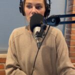 Maripier Morin Instagram - Avez-vous l’impression d’être rendu plate? @maripiermorin pense que oui! #bored #ennui #selflove #selfcare #radio #montreal #wknd #maripiermorin