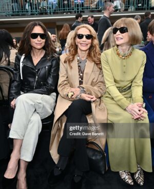 Marisa Berenson Instagram - London Fashion week @jw_anderson 

Hair @jonchapmanhair 
Make-up @charlieduffymakeup 
Jewelry Marisa Berenson Collection 

#londonfashionweek #jwanderson #marisaberenson #annawintour #ruthwilson #minniedriver #keeleyhawes #marisaberensonjewellery