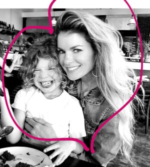 Marisa Miller Instagram - Nothing bigger than chocolate cake smiles 😍