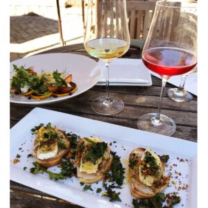 Marisa Miller Instagram - Gorgeous day in Carmel Valley. Incredible food and wine at @folktalewinery🍷. *For those wondering about the duct tape on my hand, (🥑 🔪= 🖐🏼cut)