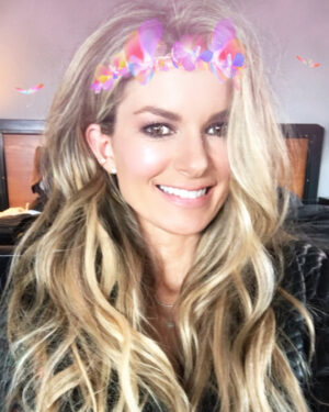 Marisa Miller Instagram - 🌸🐰👄